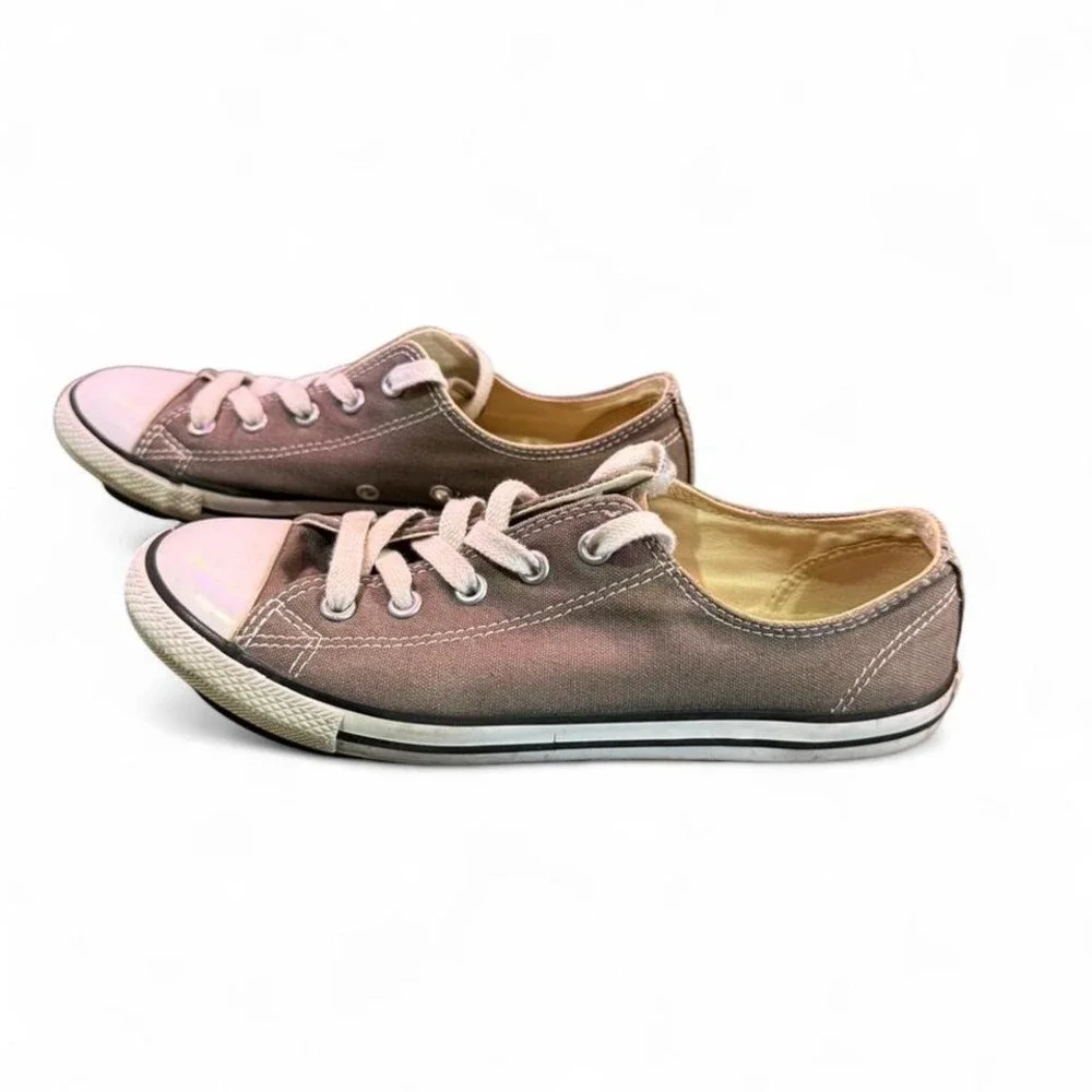 Converse gray low